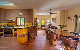 Casa palmito with AC cerca de la playa